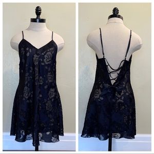 Victoria’s Secret Gold Label Vintage Black Slip Nightie Chemise Size Medium
